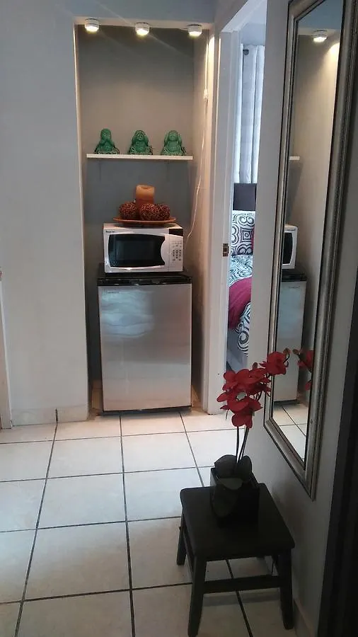 Red Door Apartment San Juan