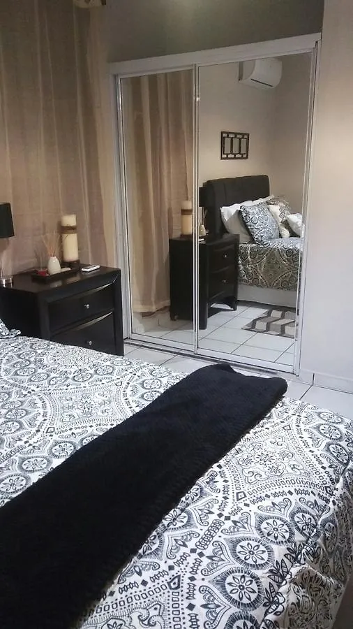 Red Door Apartment San Juan 0*,