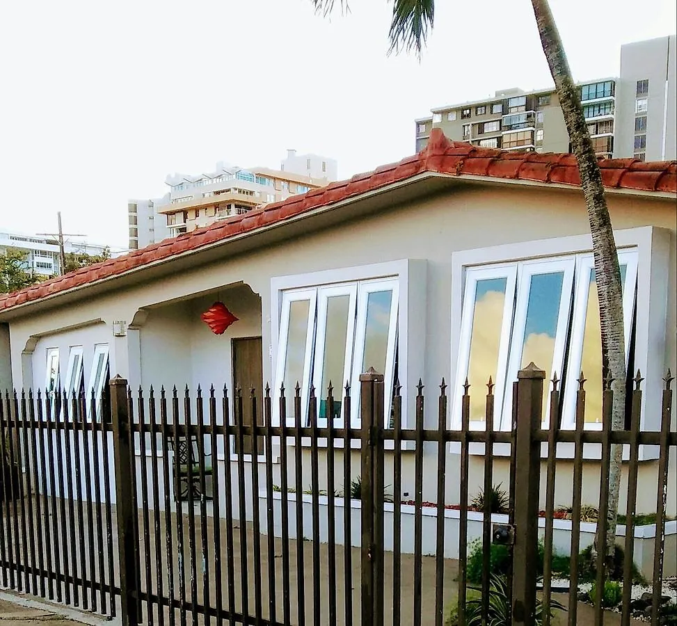 Red Door Apartment San Juan 0*,